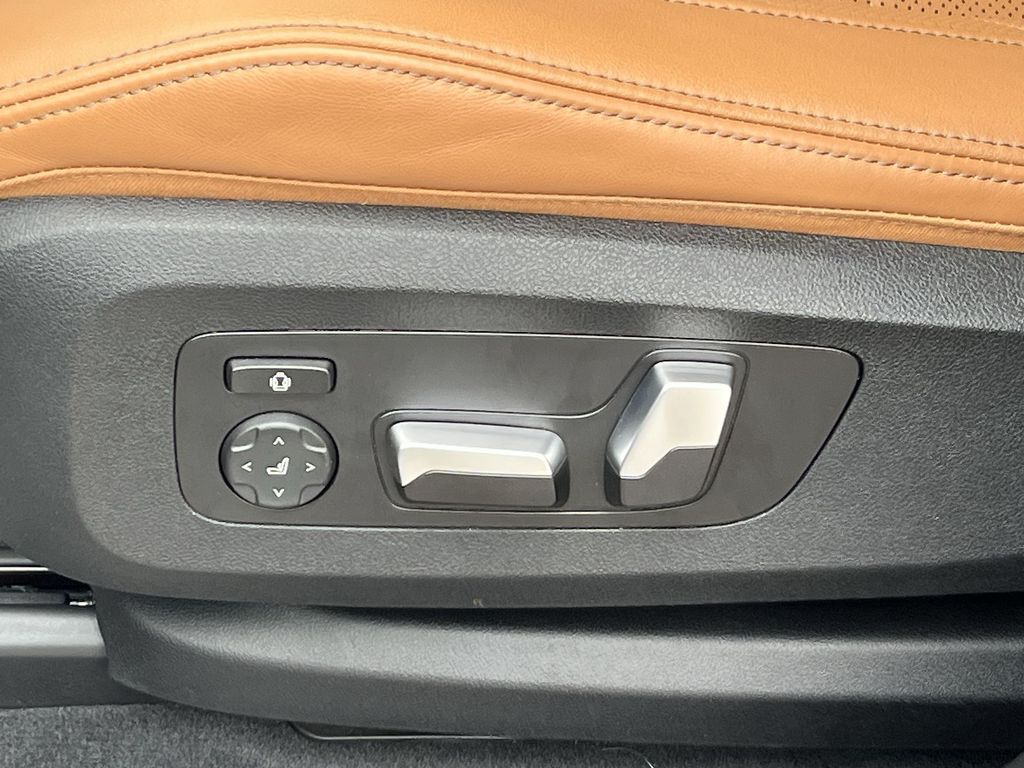 Thumbnail: 2024 BMW X5 - 12