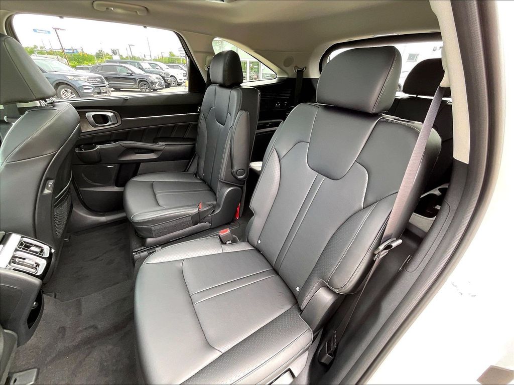 2026 Kia Sorento — photo 15