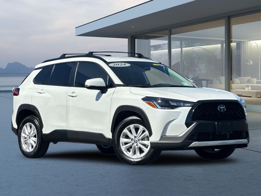 2024 Toyota Corolla Cross LE