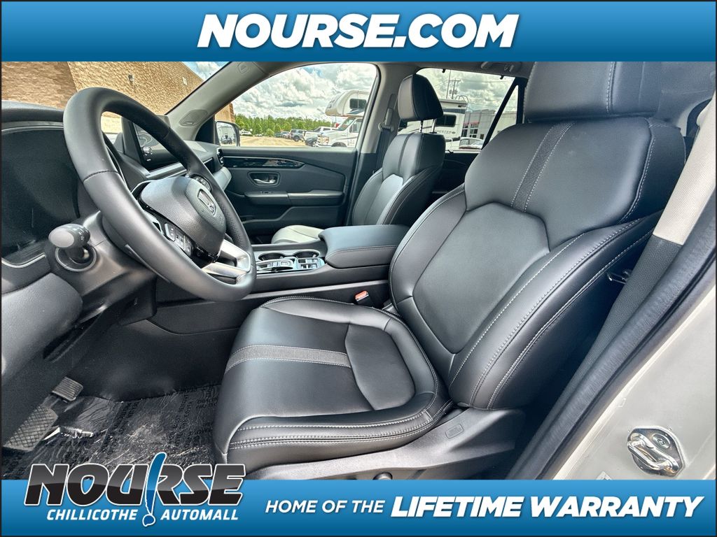 2025 Honda Pilot Touring photo