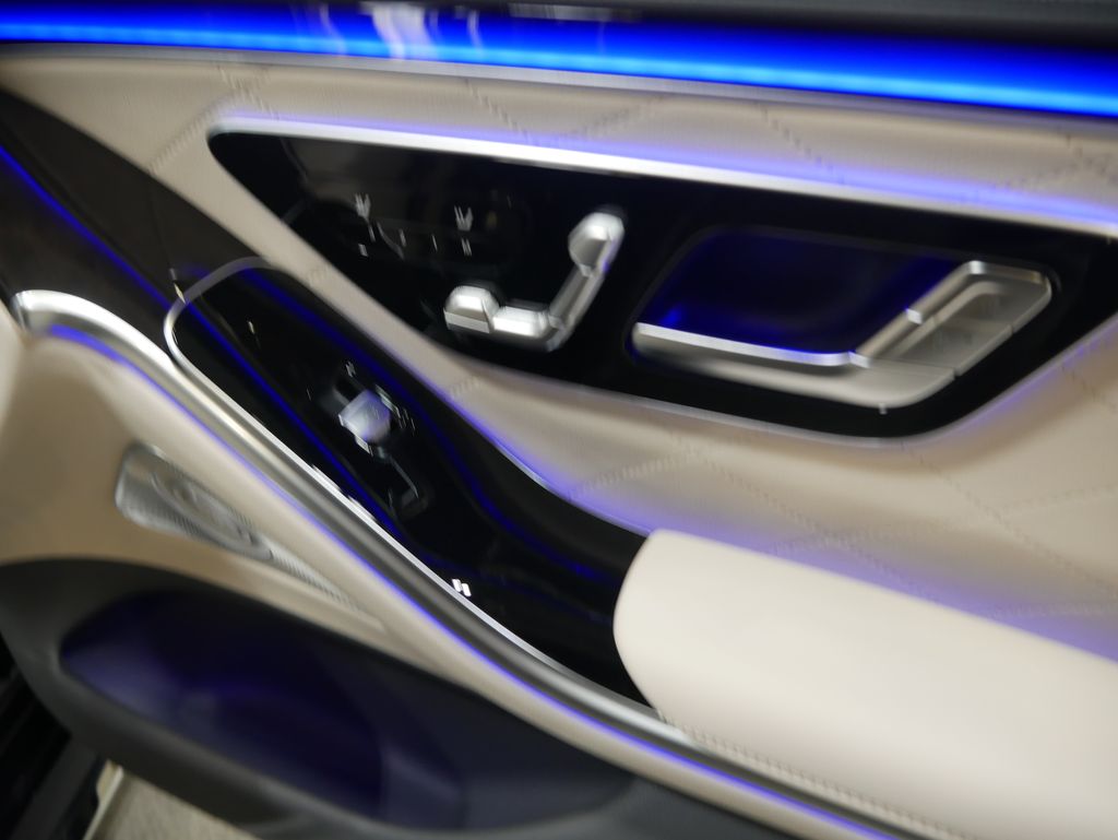 Thumbnail: 2026 Mercedes-Benz S-Class - 26