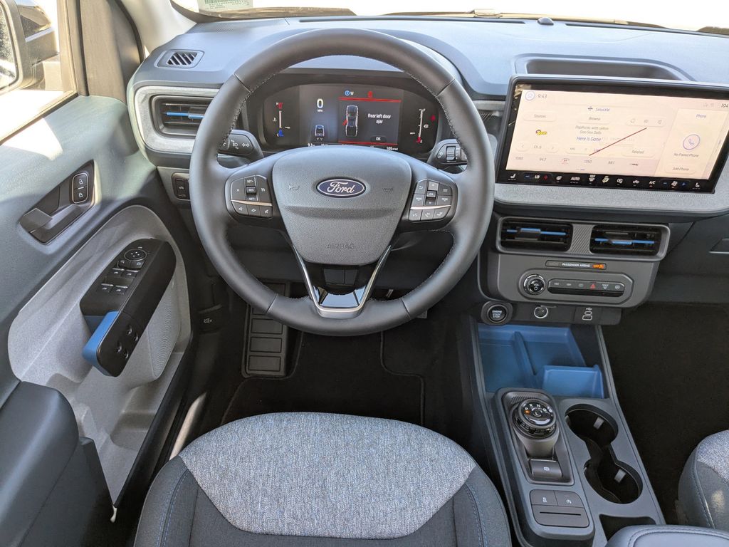 2025 Ford Maverick XLT