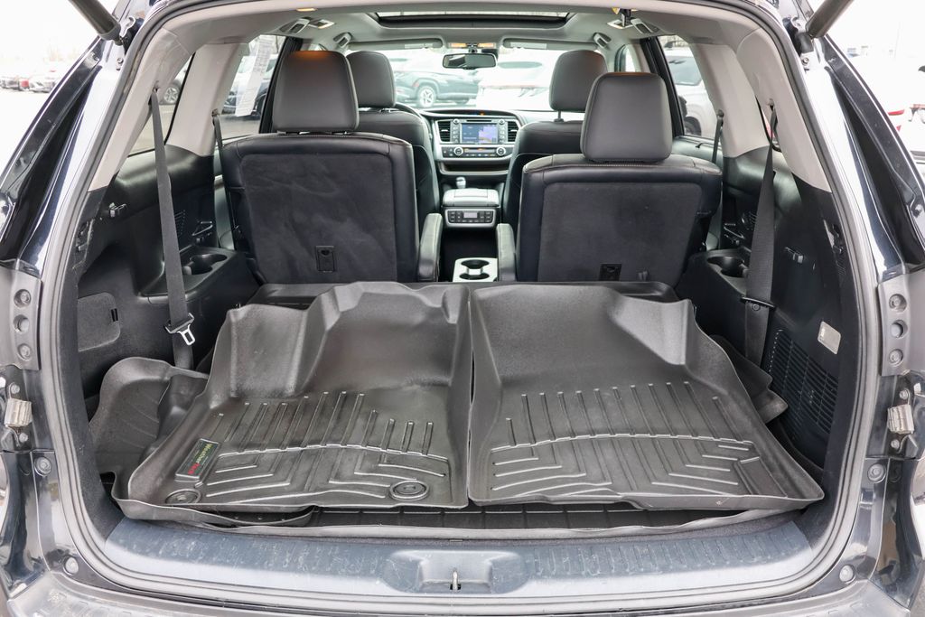 2015 Toyota Highlander Limited 33