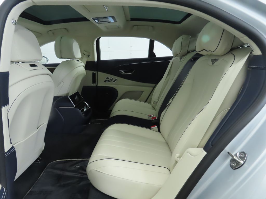 Thumbnail: 2026 Bentley Flying Spur - 22