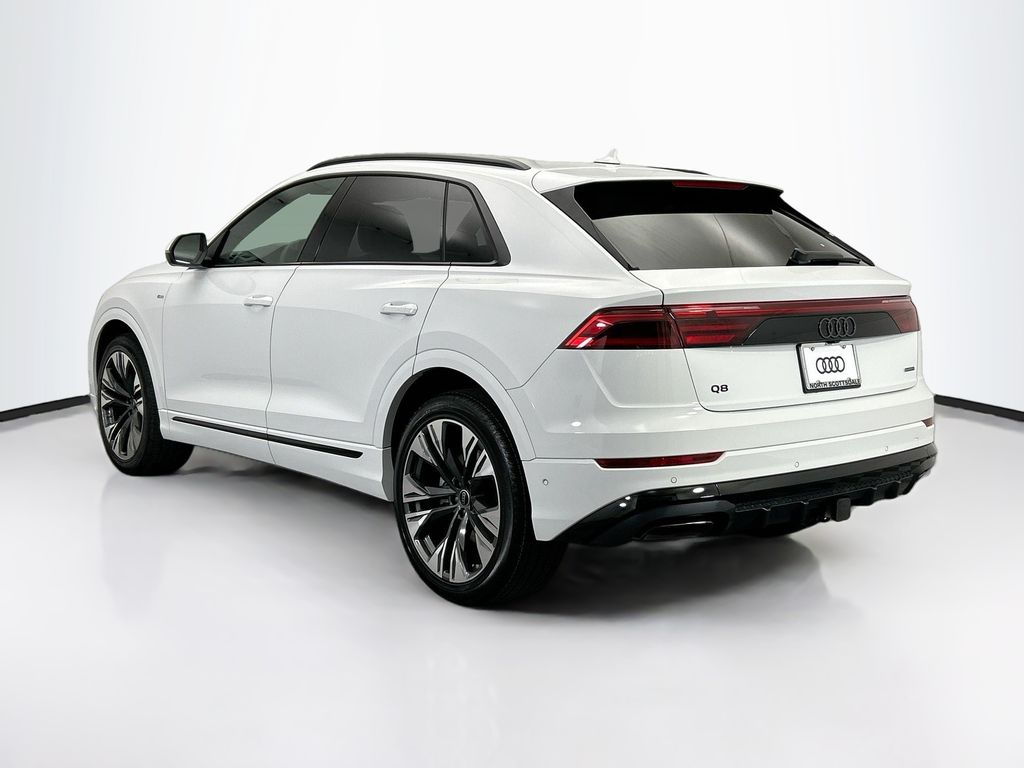 Thumbnail: 2026 Audi Q8 - 7
