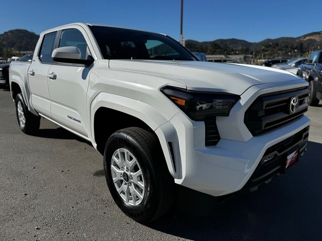 2025 Toyota Tacoma SR5 Double Cab photo 2