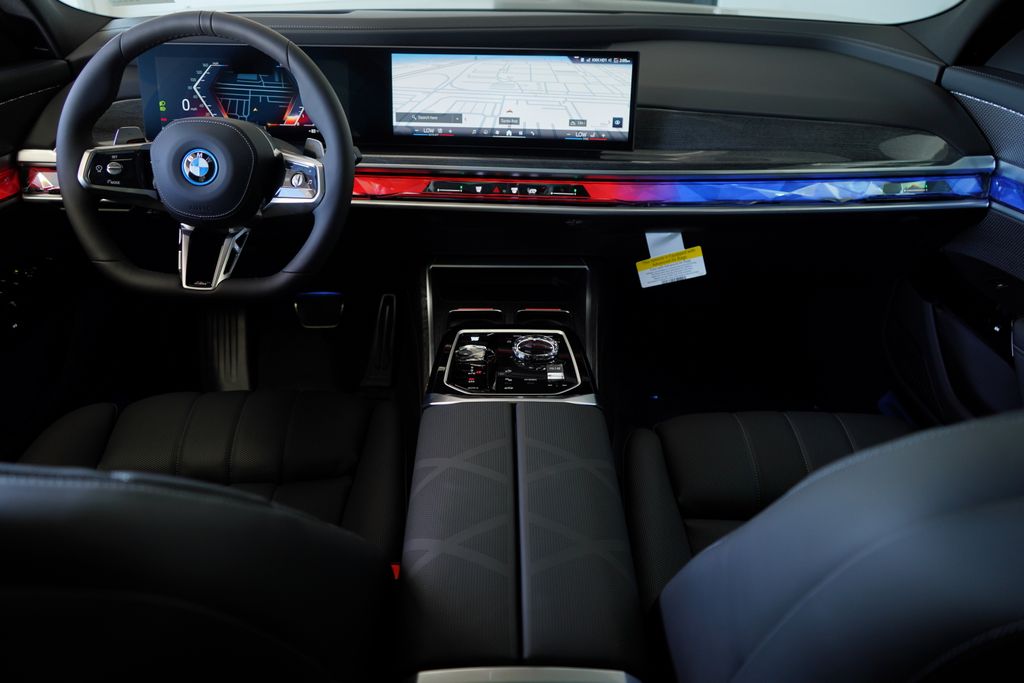 Thumbnail: 2026 BMW 7 Series - 15