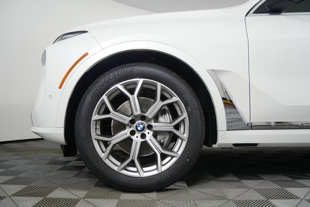 Thumbnail: 2026 BMW X7 - 7