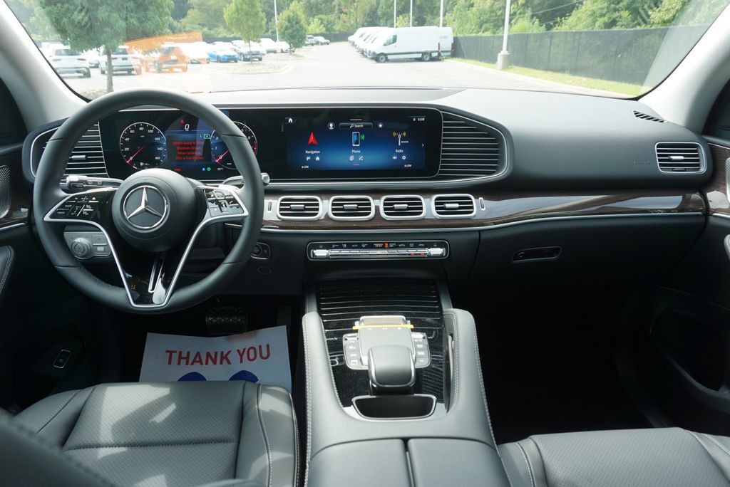 Thumbnail: 2026 Mercedes-Benz GLE - 15