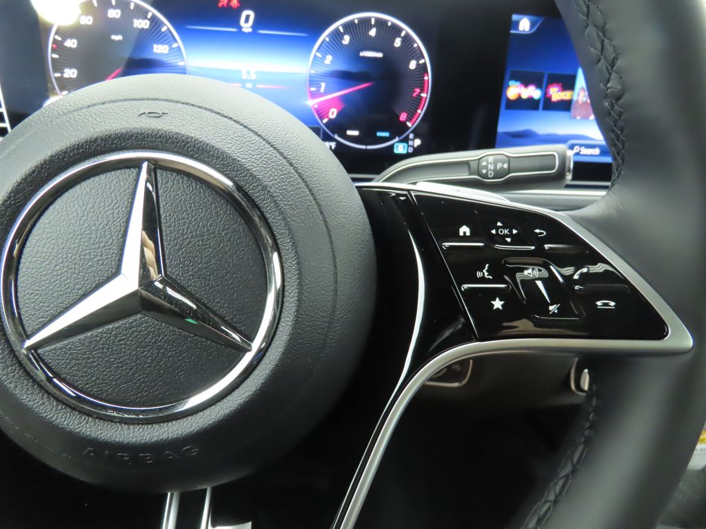 Thumbnail: 2025 Mercedes-Benz GLE - 13