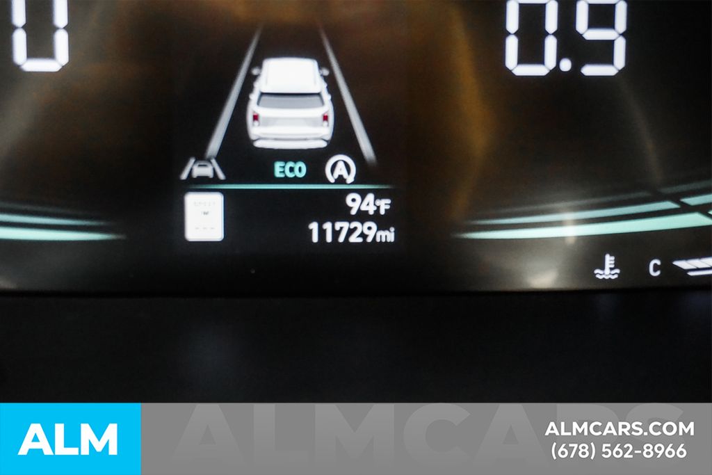 Used 2025 White Hyundai SE image 54