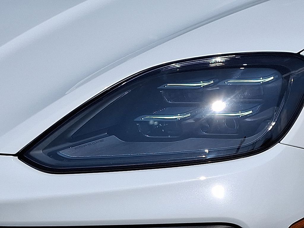 Thumbnail: 2026 Porsche Cayenne - 11