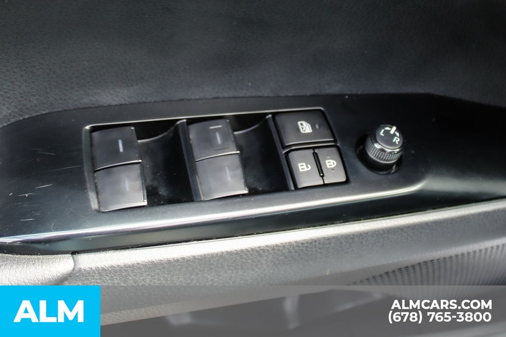 Used 2025 Silver Toyota LE image 38