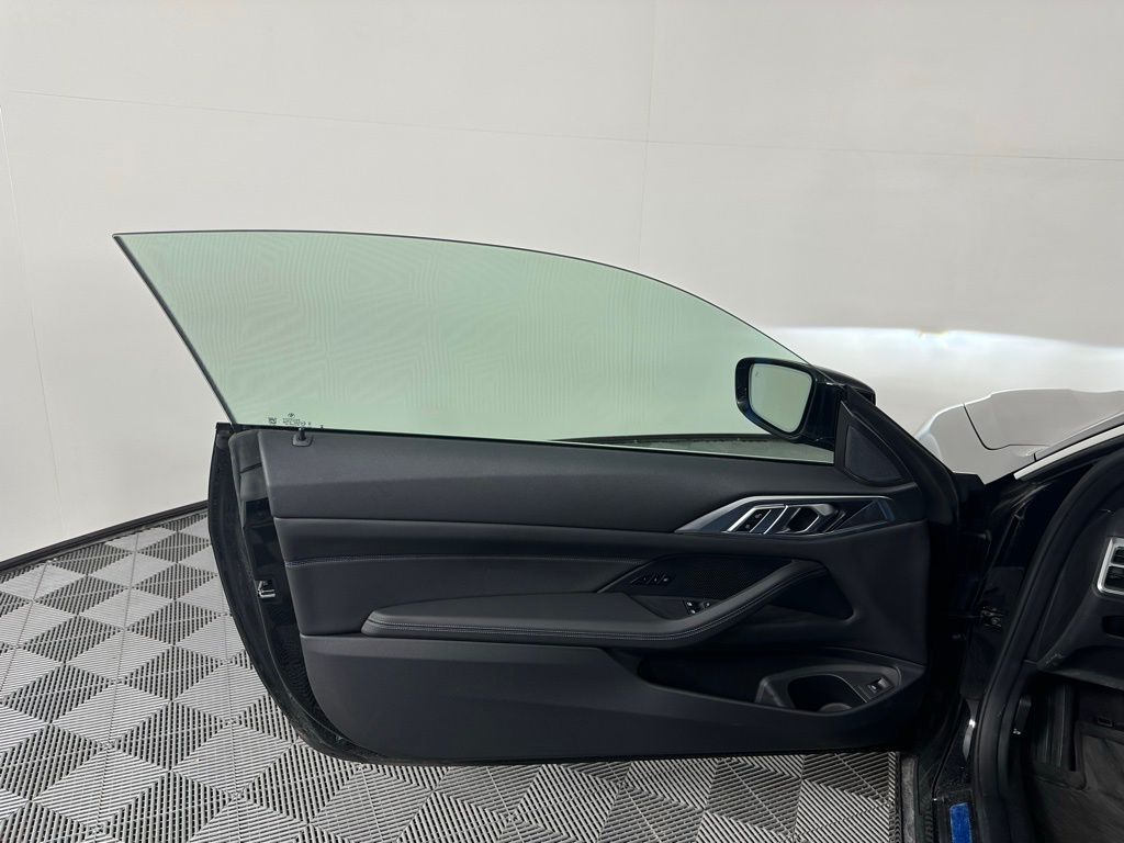 Thumbnail: 2025 BMW 4 Series - 13