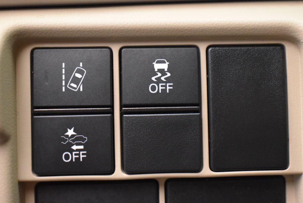 Thumbnail: 2021 Acura RDX - 18