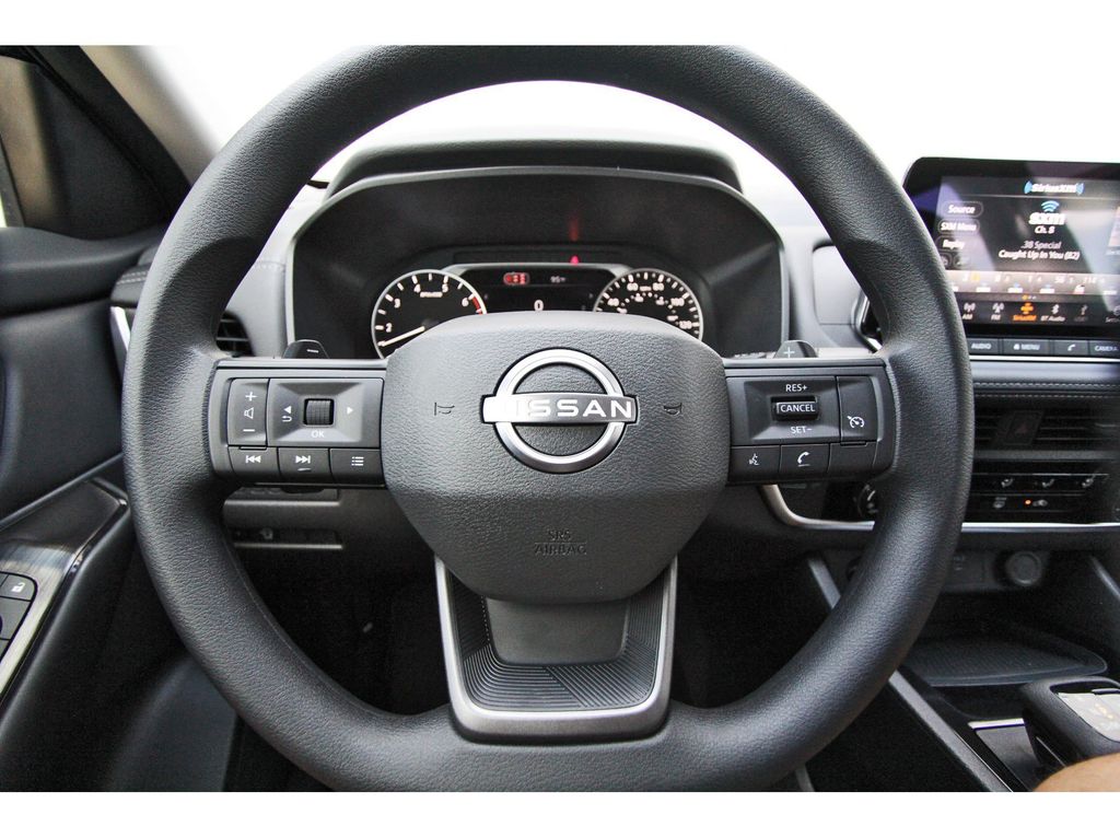 2026 Nissan Rogue S - 10