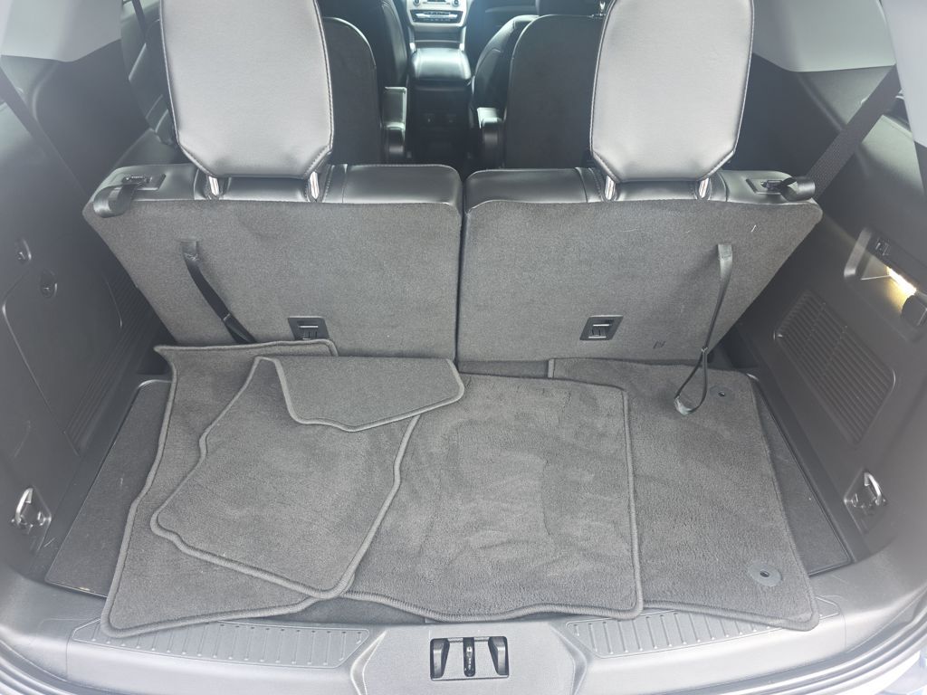 Certified Used 2024 Blue Ford XLT image 12