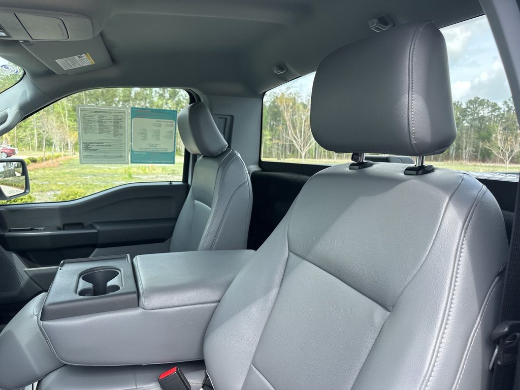 2023 Oxford White Ford F-150 XL RWD Truck