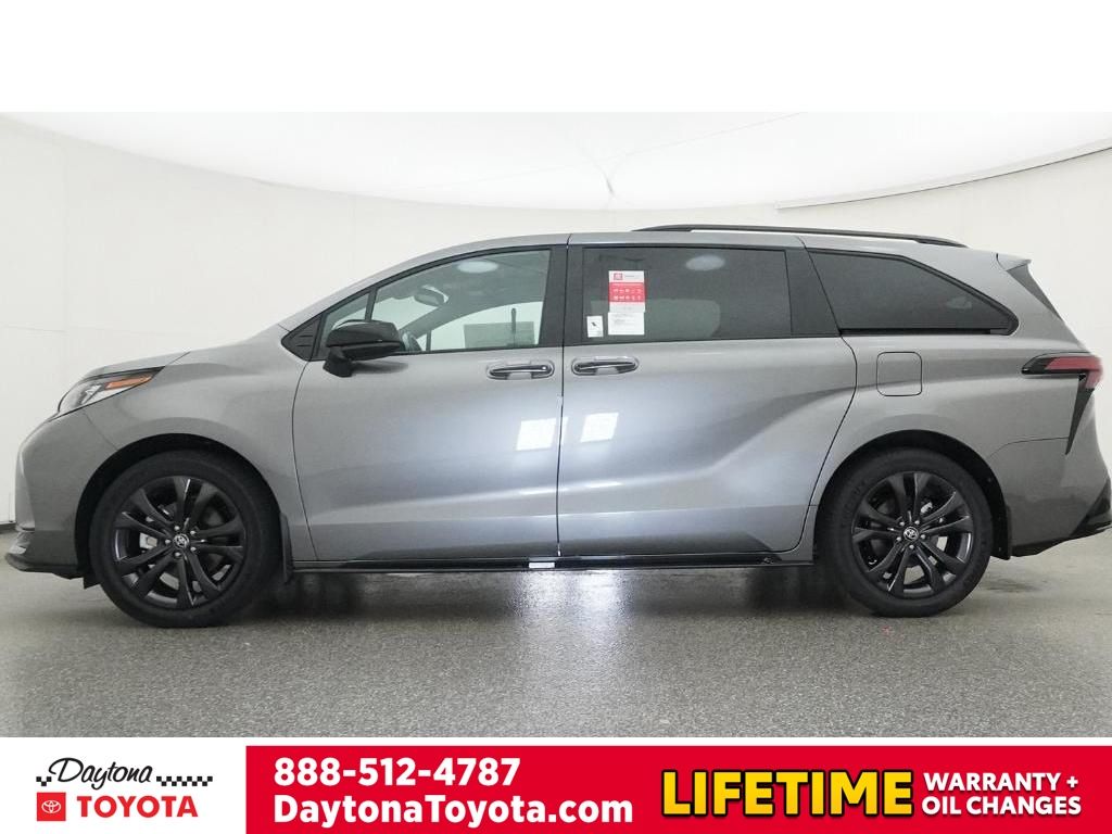 New 2026 Toyota Sienna Van