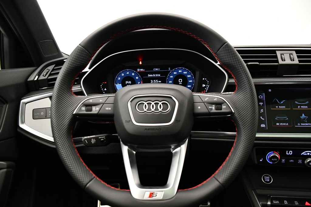 Thumbnail: 2025 Audi Q3 - 23