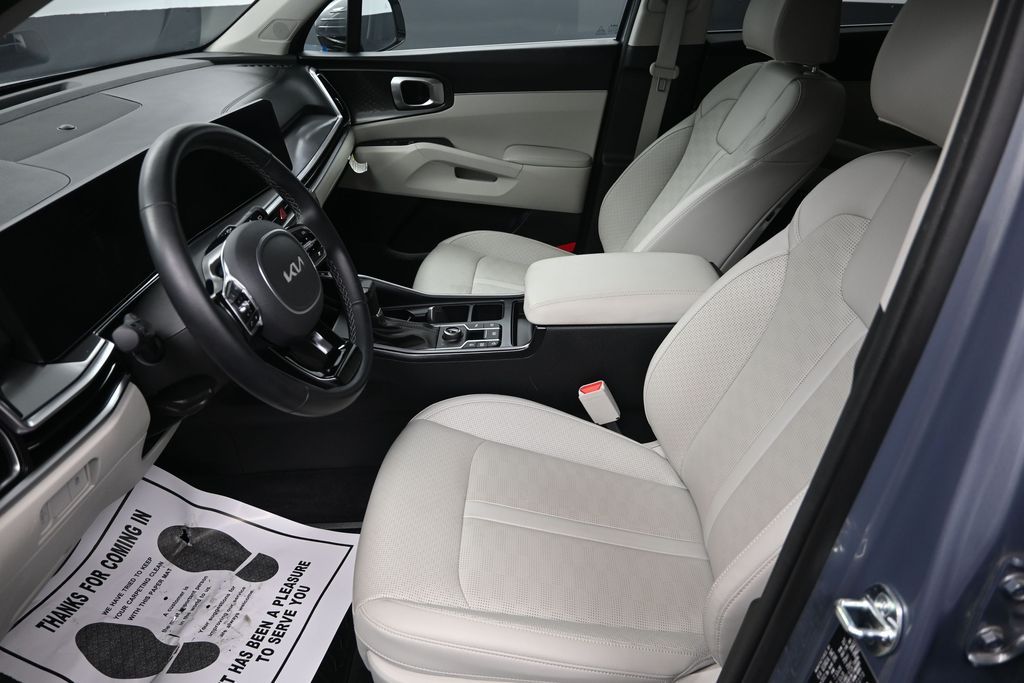 2025 Everlasting Silver Kia Sorento S AWD SUV