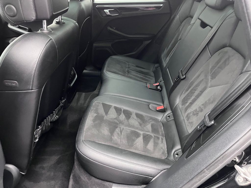 2017 Porsche Macan S 24