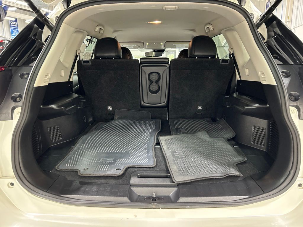 used 2019 Nissan Rogue car, priced at $17,917