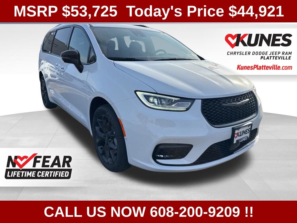 Bright White Clearcoat 2026 Chrysler Pacifica Select AWD Minivan All-Wheel Drive 9-Speed Automatic