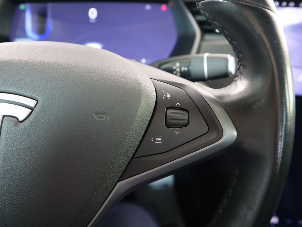 Thumbnail: 2018 Tesla Model S - 12