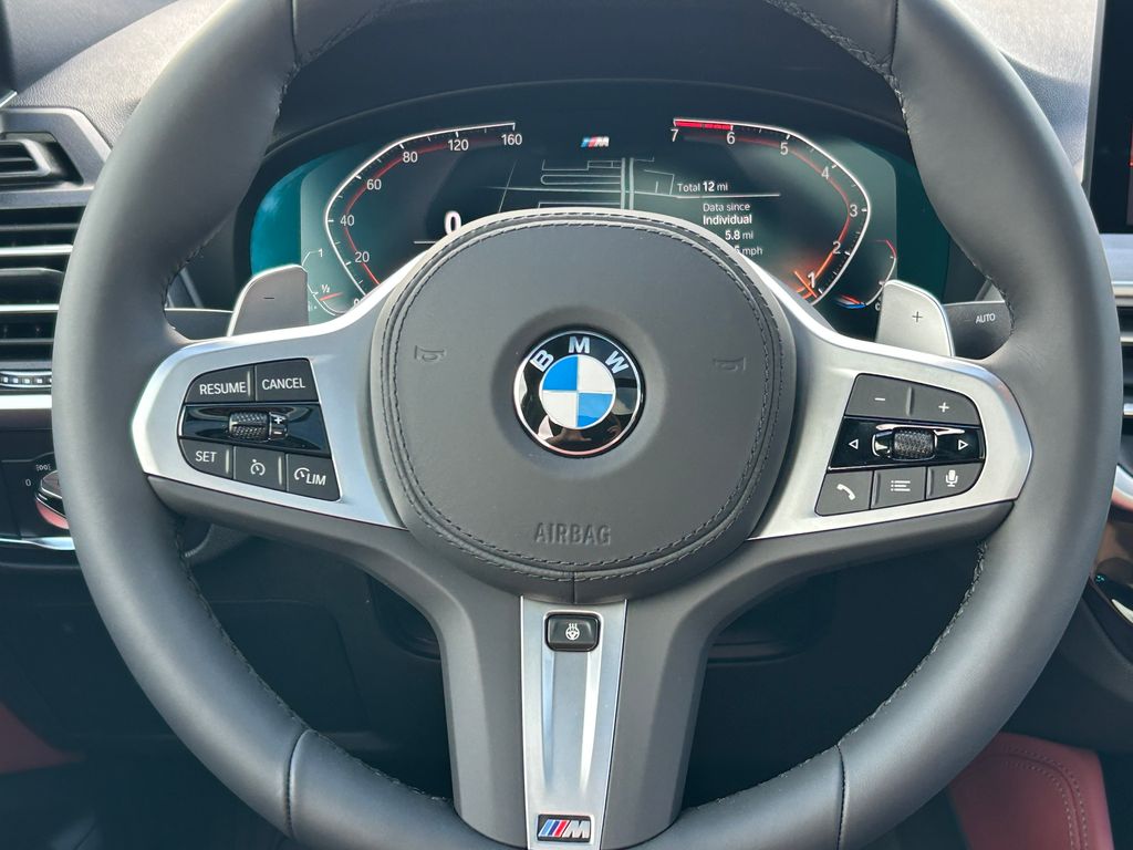 Thumbnail: 2025 BMW X4 - 18