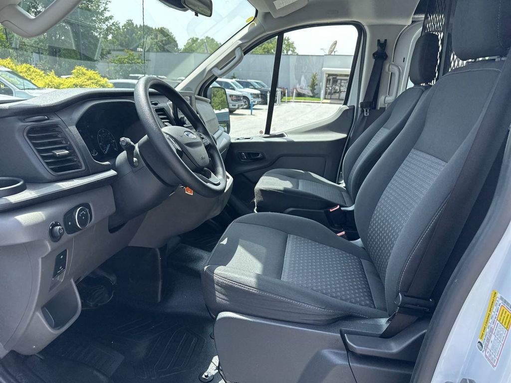 2022 Ford Transit-250 Base 9