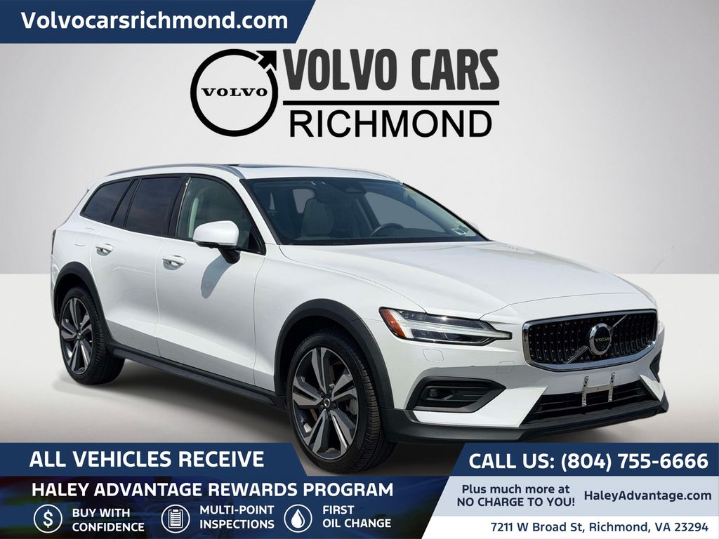 Crystal White Metallic 2024 Volvo V60 Cross Country B5 Plus AWD Wagon All-Wheel Drive Automatic