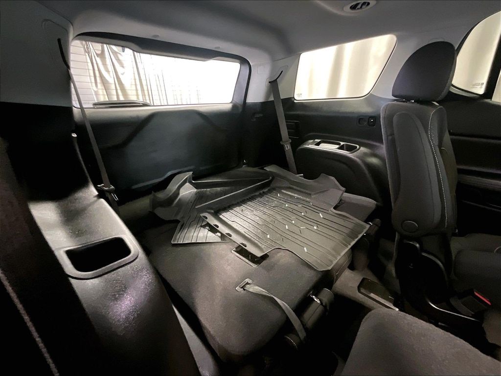 2023 GMC Acadia — photo 17