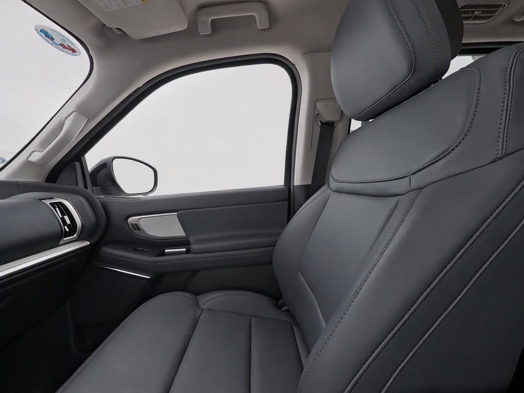 New 2027 Nocturnal Blue Metallic Ford MAX Active image 15