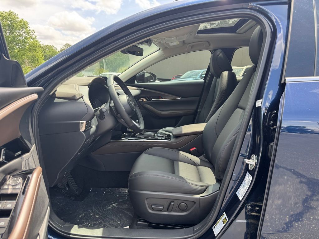 2025 Mazda CX-30 2.5 Turbo Premium Package - 11