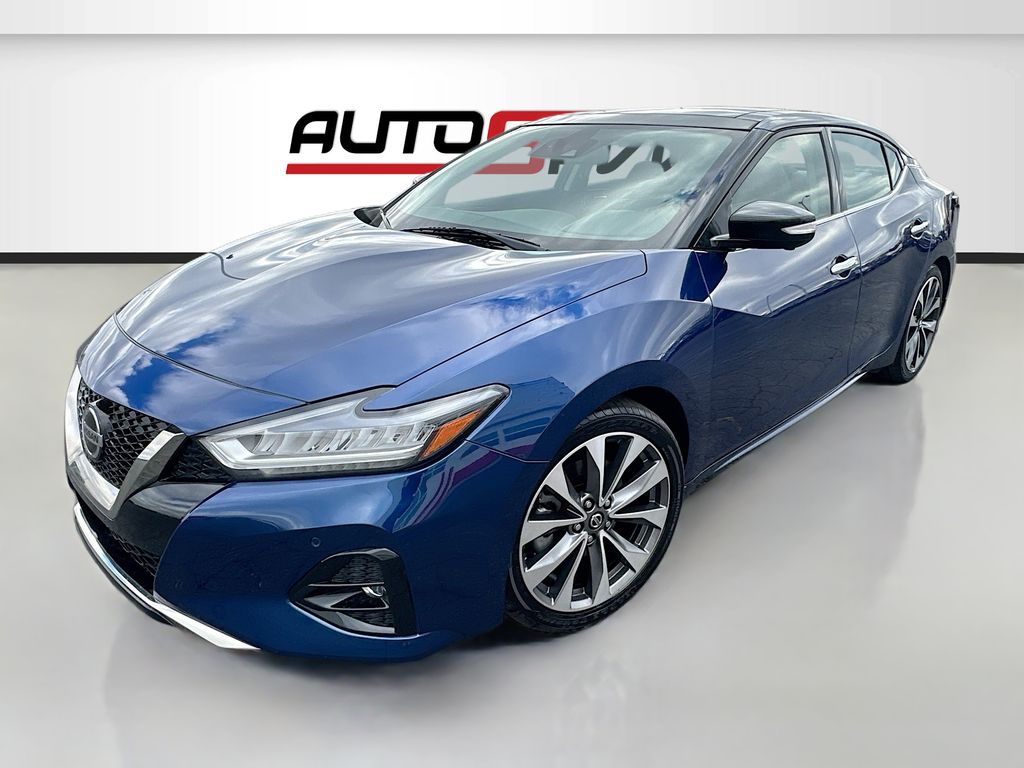 Used 2021 Blue Nissan Platinum image 3