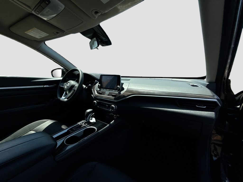 2023 Nissan Altima SV 30