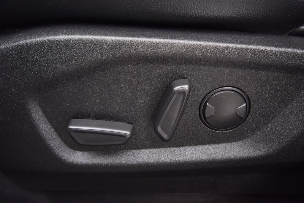 used 2023 Ford Edge car, priced at $20,095