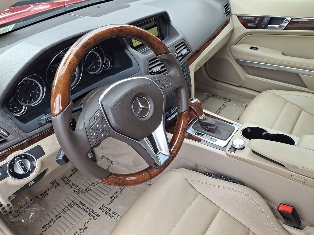 Thumbnail: 2012 Mercedes-Benz E-Class - 11