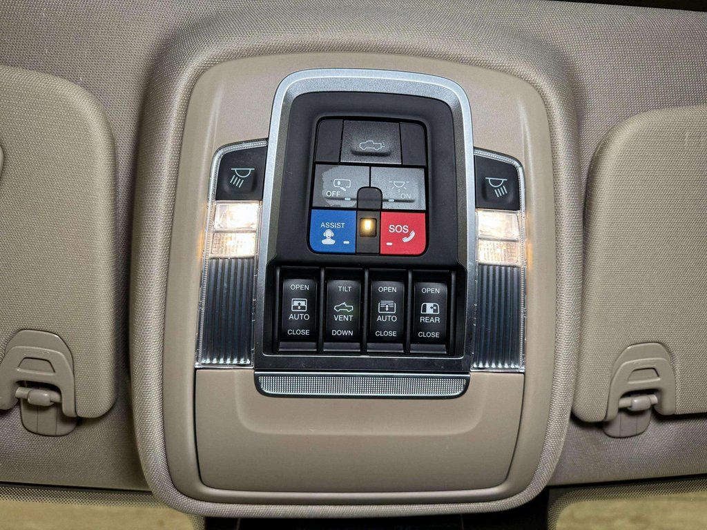 Used 2021 Patriot Blue Pearlcoat Ram Laramie image 13