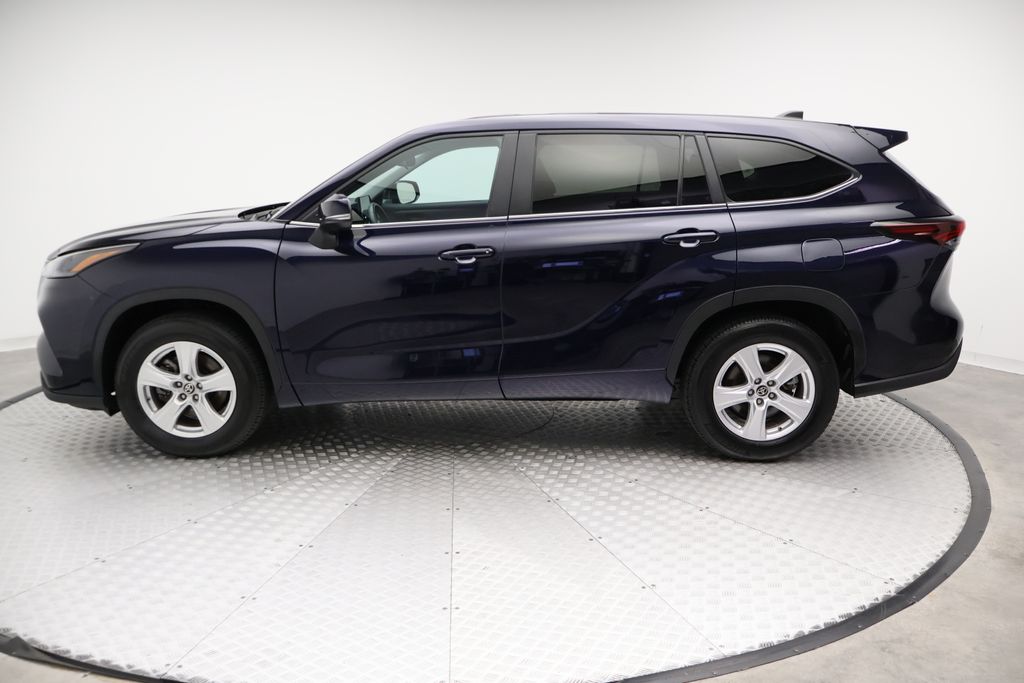 Thumbnail: 2025 Toyota Highlander - 12