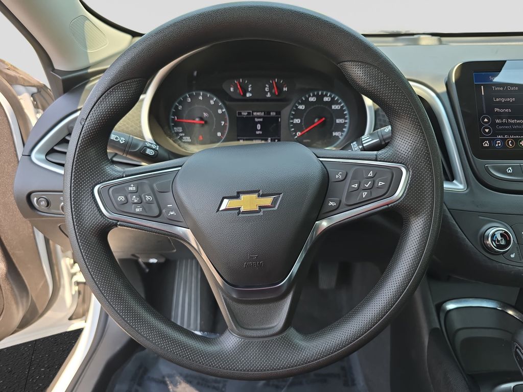 Used 2025 Chevrolet Malibu Sedan