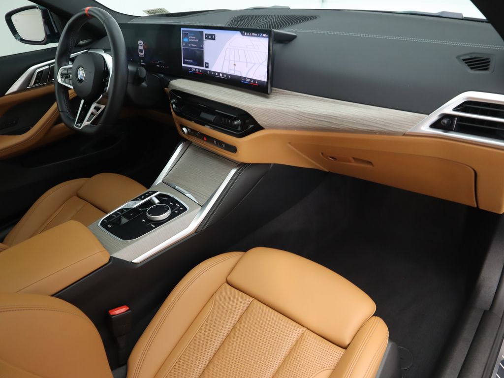 Thumbnail: 2025 BMW 4 Series - 18