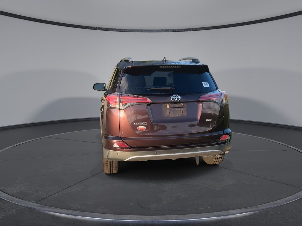 Thumbnail: 2018 Toyota RAV4 - 7