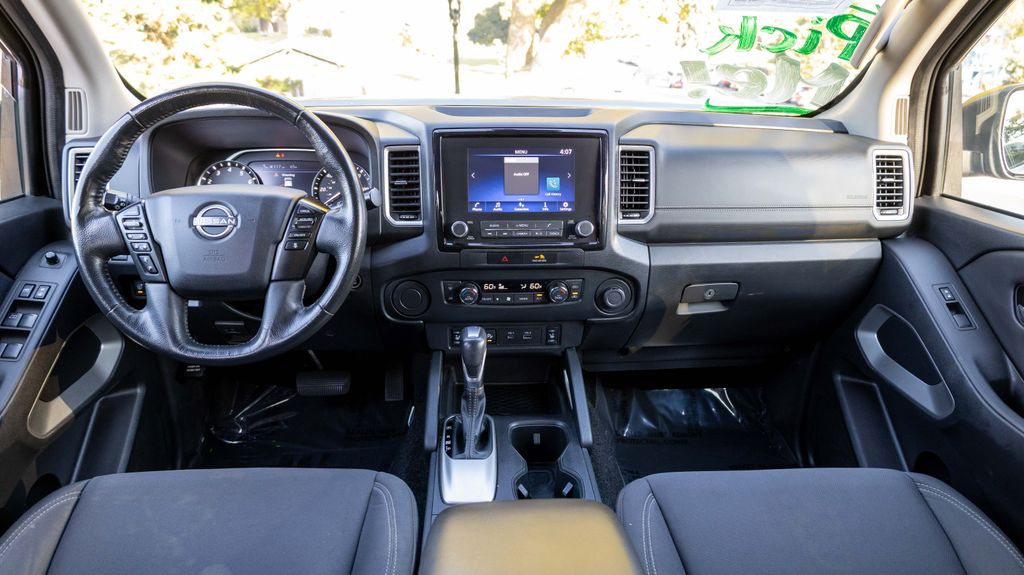 Used 2023 Nissan Frontier SV 4D Crew Cab