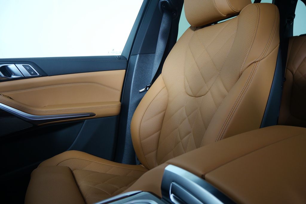 Thumbnail: 2026 BMW X5 - 22