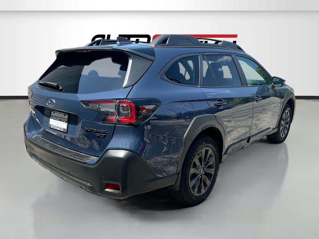 Used 2025 Blue Subaru Onyx Edition XT image 7