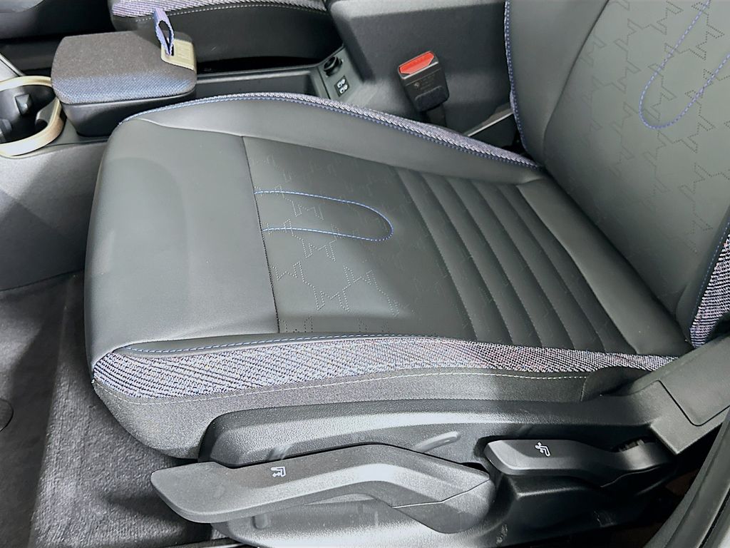 Thumbnail: 2025 MINI Cooper Countryman - 19