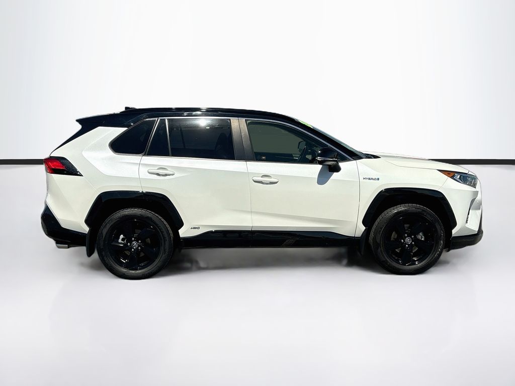 Thumbnail: 2020 Toyota RAV4 - 4