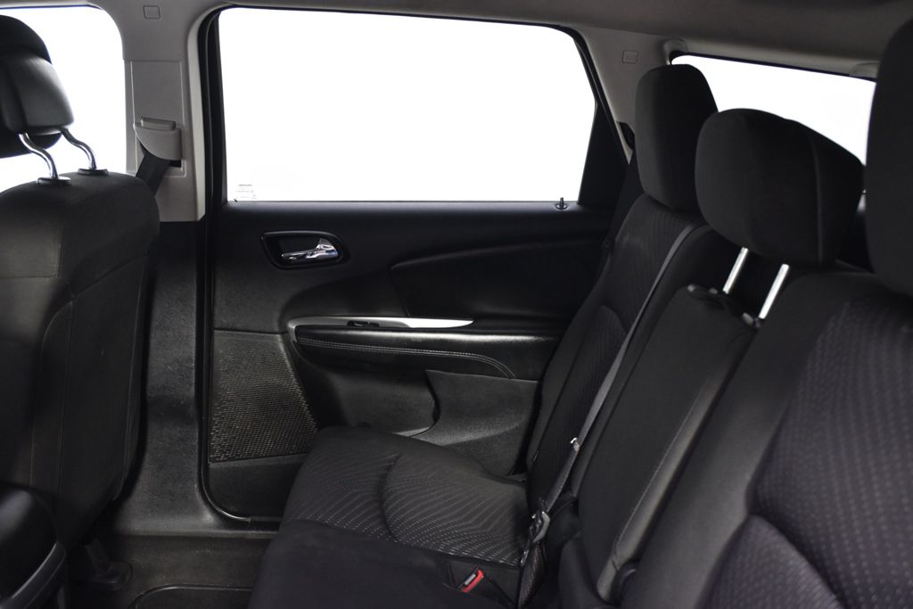 Used 2017 White Dodge SXT image 21